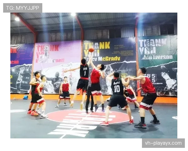争球规则:合法身体对抗与犯规的判定要点 争球规则:合法身体对抗与犯规的判定要点